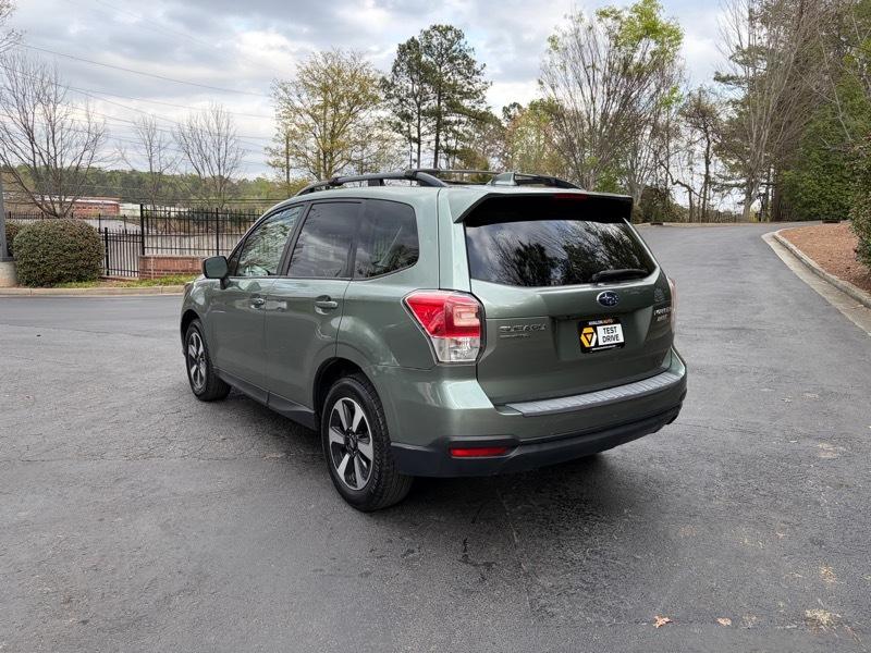 Subaru Forester 2.5i Premium PZEV CVT 2017