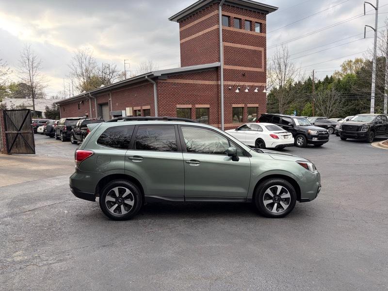 Subaru Forester 2.5i Premium PZEV CVT 2017