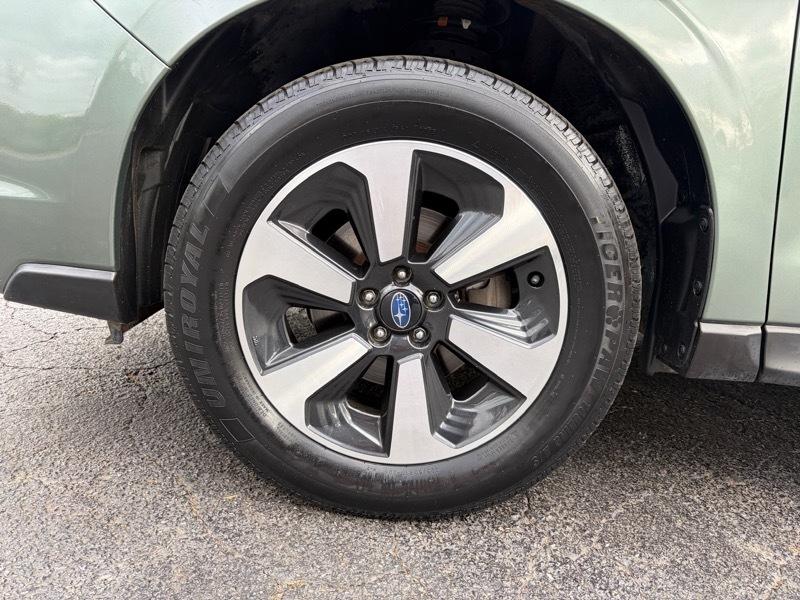 Subaru Forester 2.5i Premium PZEV CVT 2017