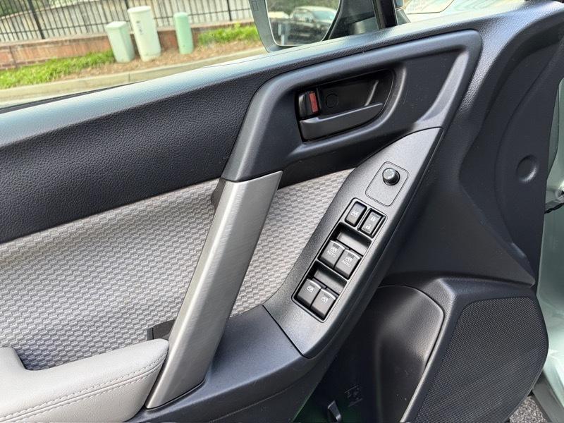 Subaru Forester 2.5i Premium PZEV CVT 2017