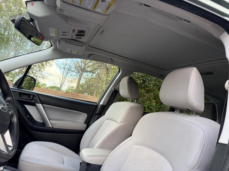 Subaru Forester 2.5i Premium PZEV CVT 2017