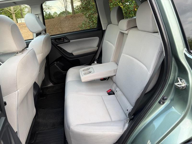 Subaru Forester 2.5i Premium PZEV CVT 2017