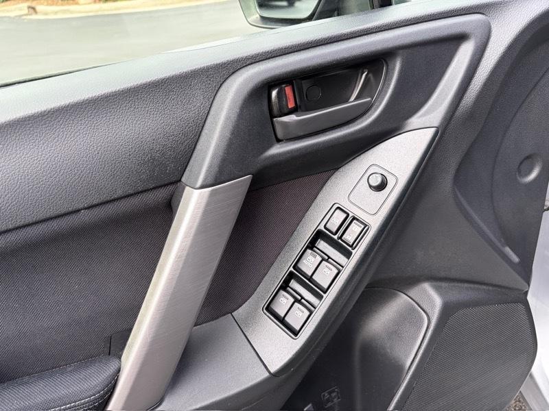 Subaru Forester 2.5i Premium 2015