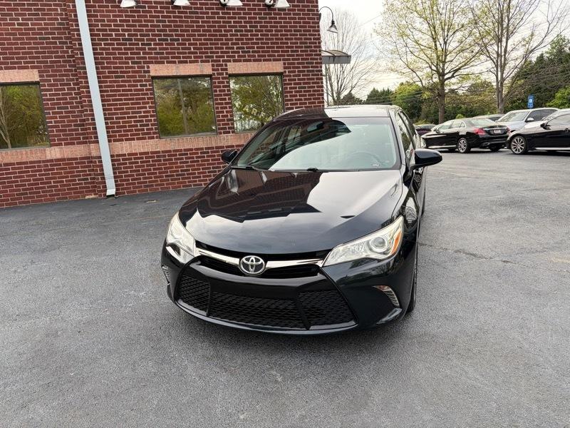 Toyota Camry SE 2016