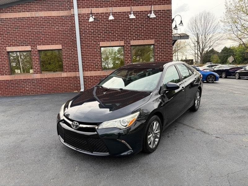 Toyota Camry SE 2016