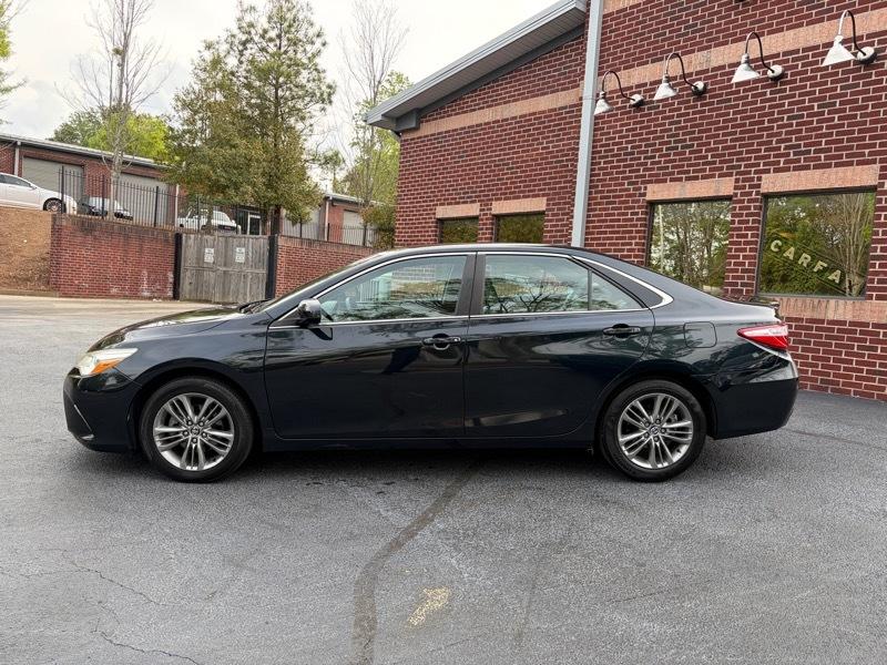 Toyota Camry SE 2016