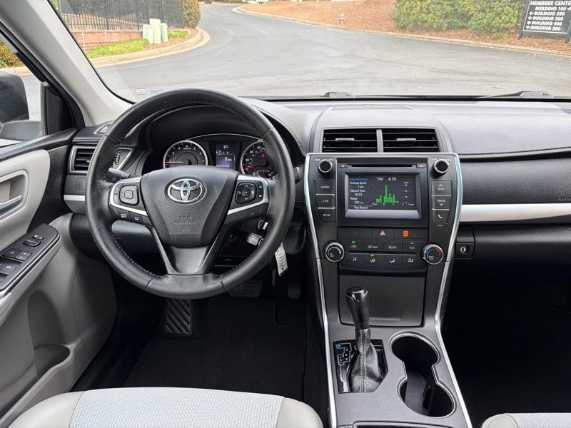 Toyota Camry SE 2016