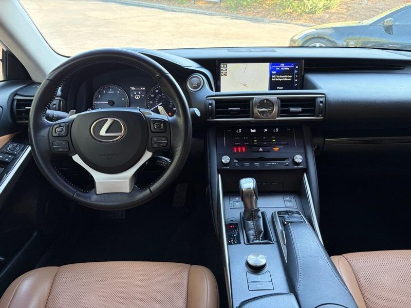 Lexus IS 300 AWD 2017