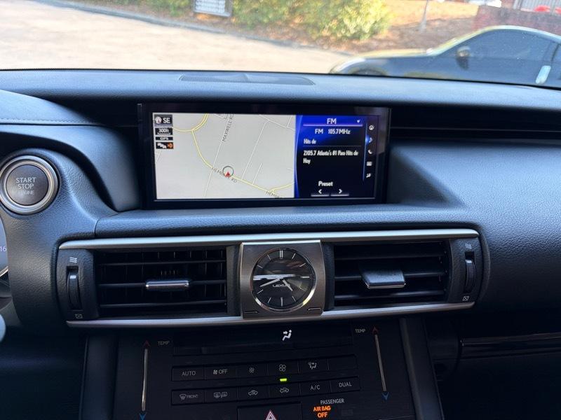 Lexus IS 300 AWD 2017