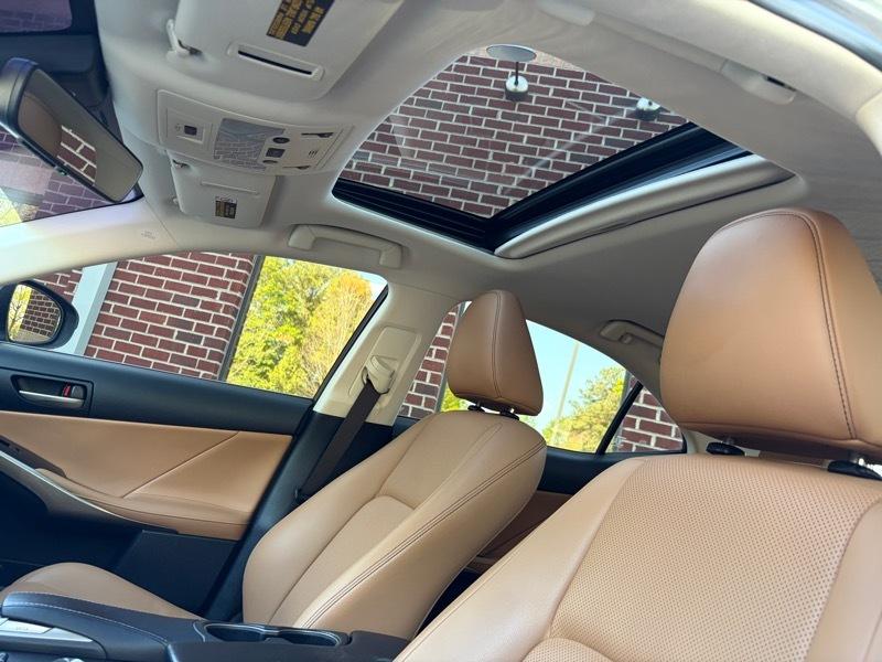 Lexus IS 300 AWD 2017