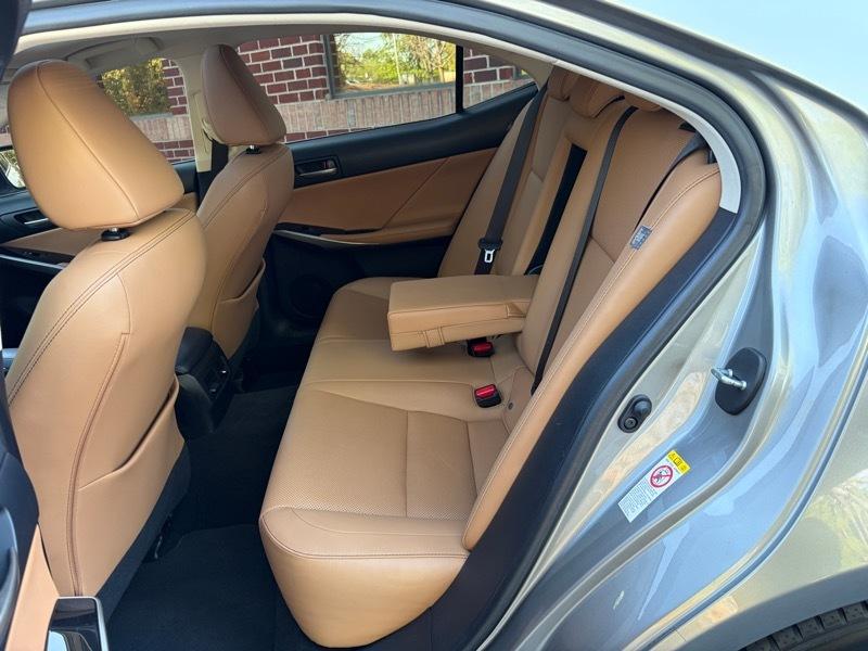 Lexus IS 300 AWD 2017