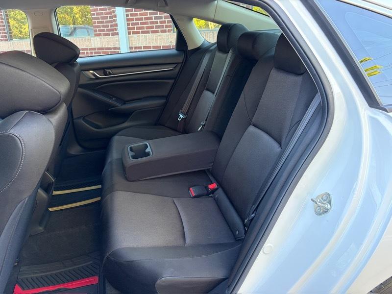 Honda Accord LX CVT 2019