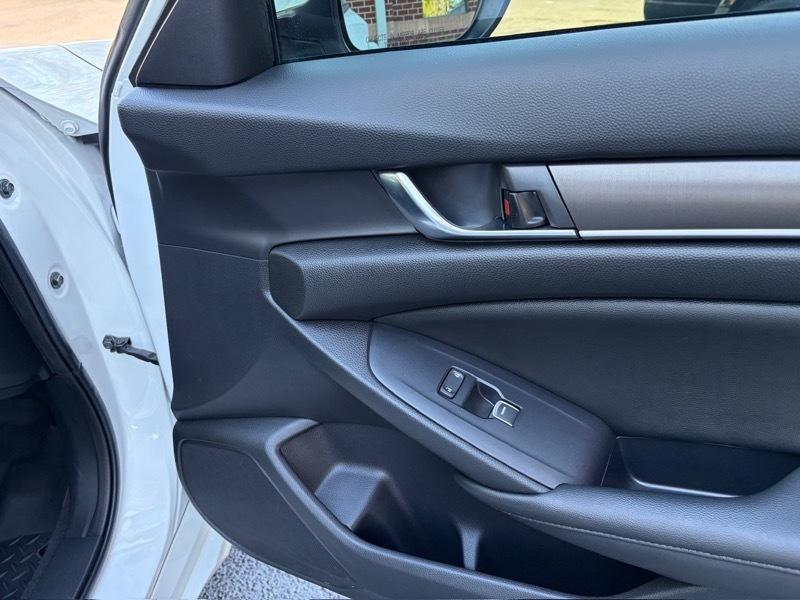 Honda Accord LX CVT 2019