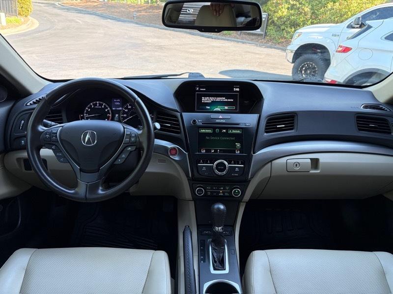 Acura ILX 8-Spd AT w/ Premium Package 2016