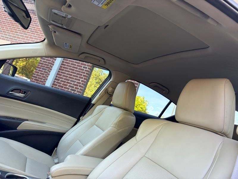 Acura ILX 8-Spd AT w/ Premium Package 2016