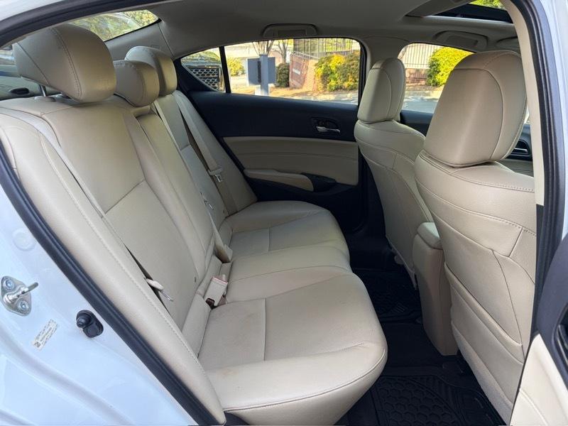 Acura ILX 8-Spd AT w/ Premium Package 2016