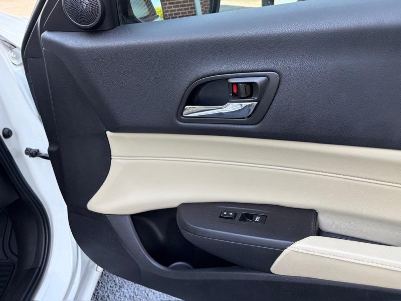 Acura ILX 8-Spd AT w/ Premium Package 2016