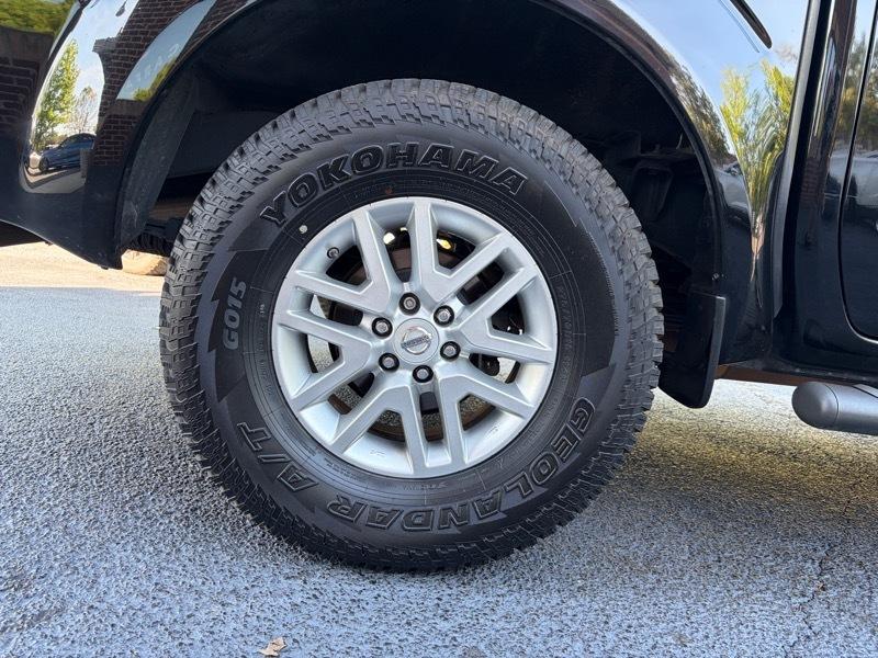 Nissan Frontier  2015