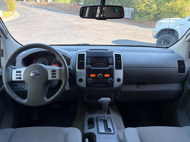 Nissan Frontier  2015