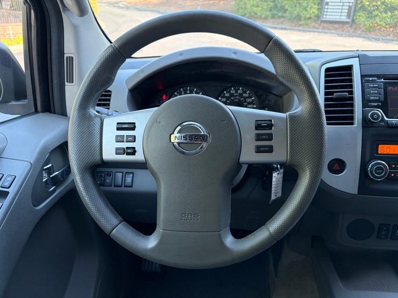 Nissan Frontier  2015