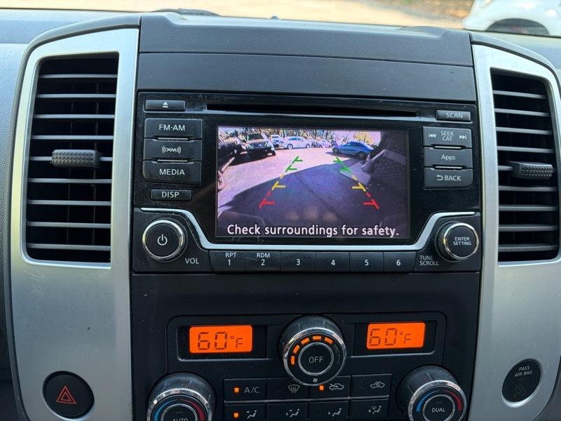 Nissan Frontier  2015