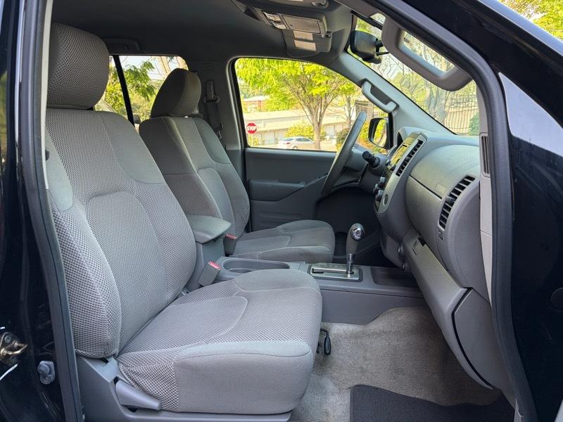 Nissan Frontier  2015