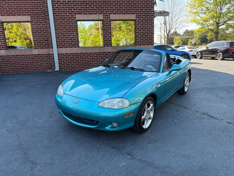 Mazda MX-5 Miata Base 2003