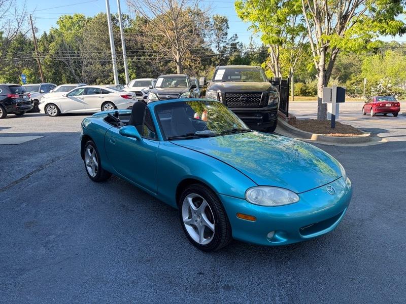 Mazda MX-5 Miata Base 2003