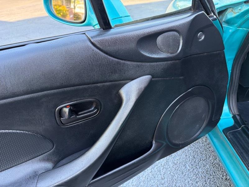 Mazda MX-5 Miata Base 2003