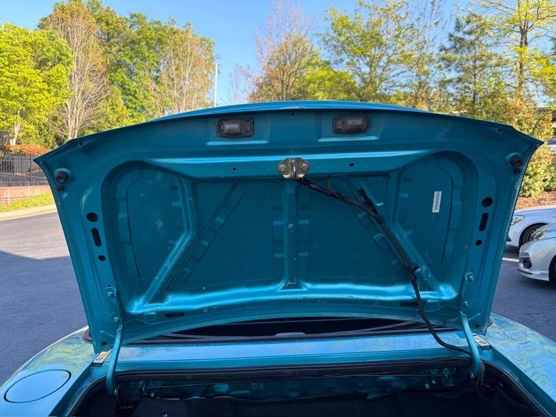 Mazda MX-5 Miata Base 2003