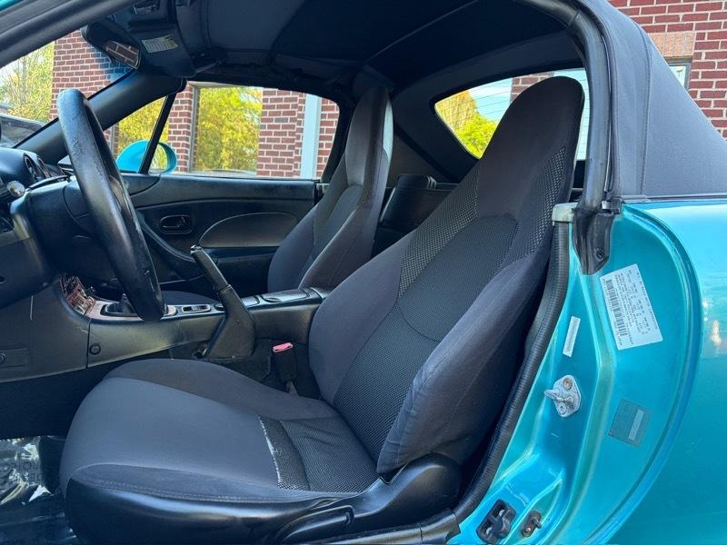 Mazda MX-5 Miata Base 2003