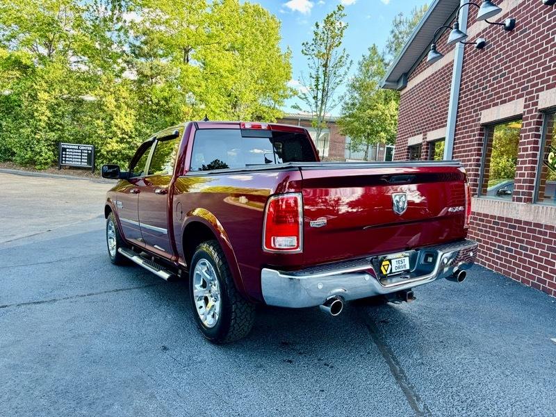 RAM 1500 Laramie Crew Cab SWB 4WD 2016