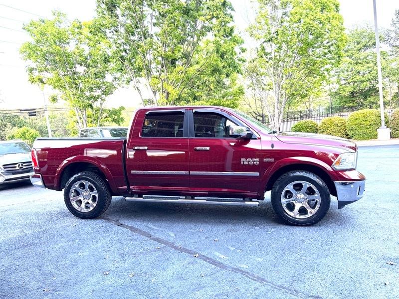 RAM 1500 Laramie Crew Cab SWB 4WD 2016