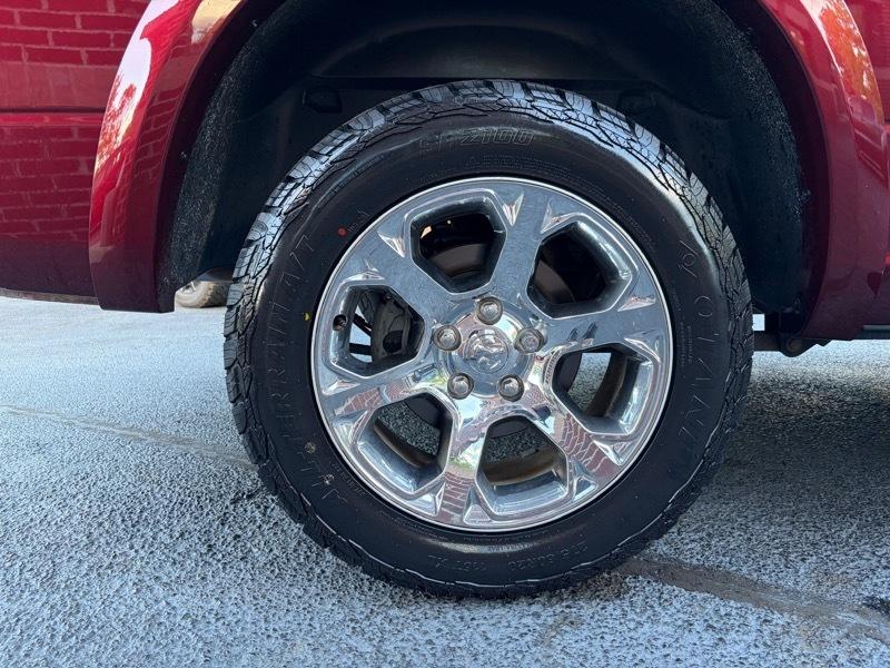 RAM 1500 Laramie Crew Cab SWB 4WD 2016