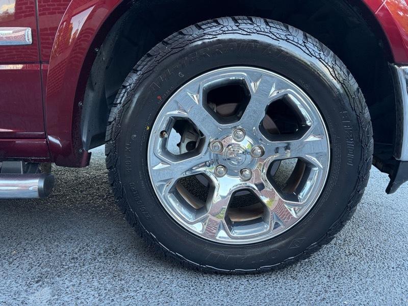 RAM 1500 Laramie Crew Cab SWB 4WD 2016