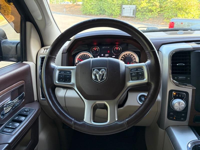 RAM 1500 Laramie Crew Cab SWB 4WD 2016