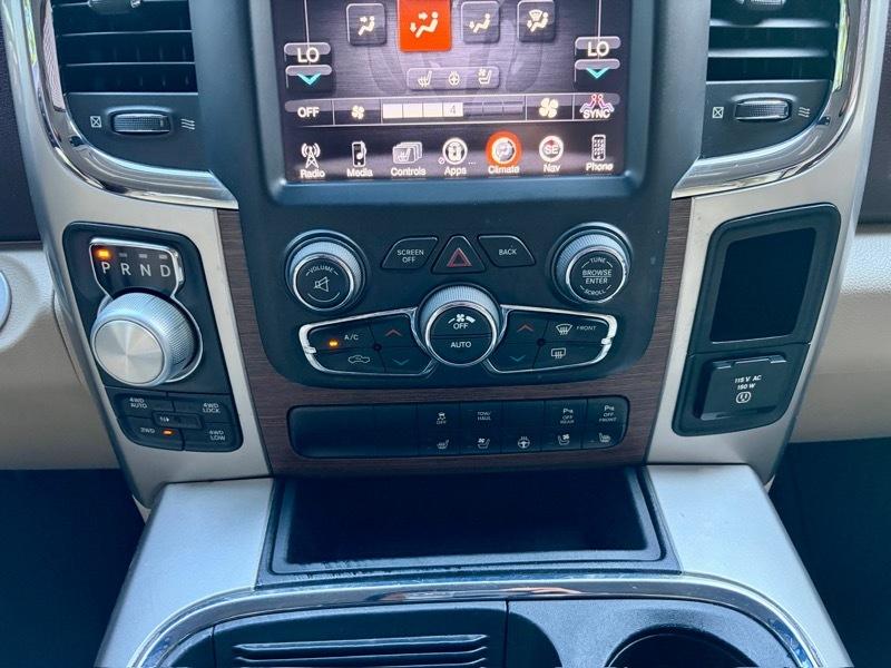 RAM 1500 Laramie Crew Cab SWB 4WD 2016