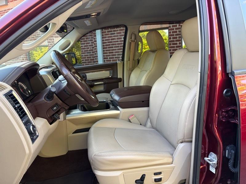 RAM 1500 Laramie Crew Cab SWB 4WD 2016