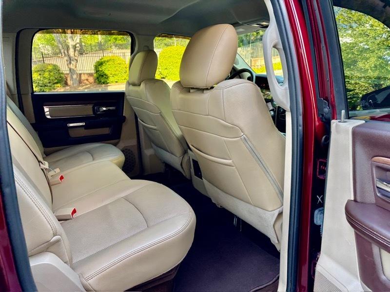 RAM 1500 Laramie Crew Cab SWB 4WD 2016