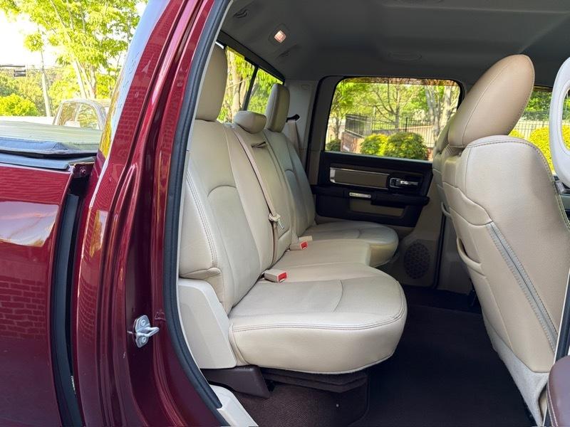 RAM 1500 Laramie Crew Cab SWB 4WD 2016