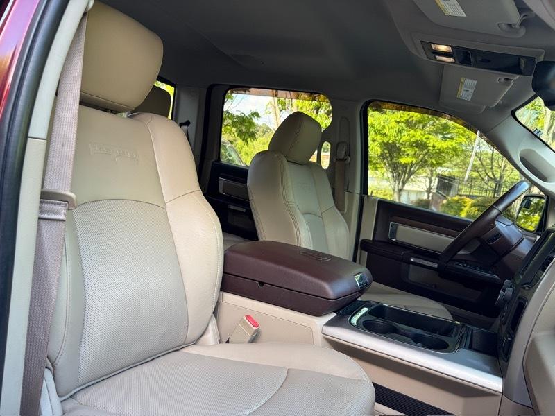 RAM 1500 Laramie Crew Cab SWB 4WD 2016