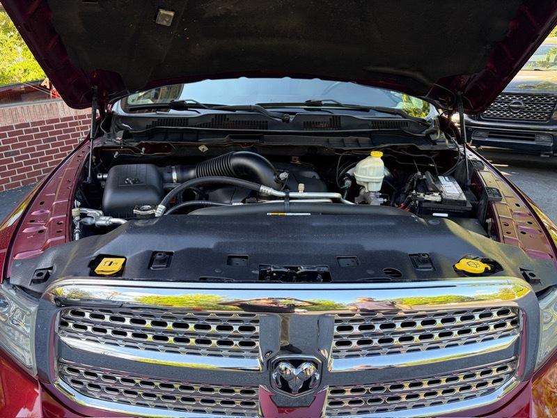 RAM 1500 Laramie Crew Cab SWB 4WD 2016