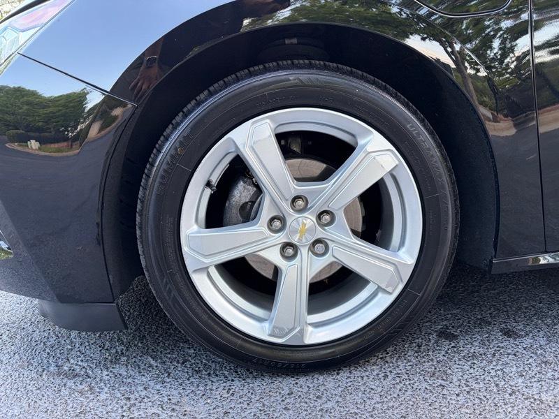 Chevrolet Volt LT w/ Standard Emission Package 2017