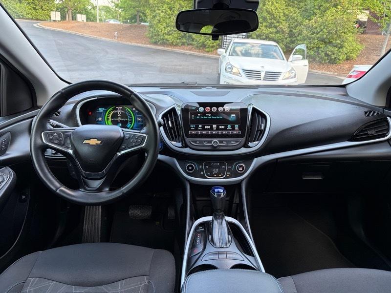 Chevrolet Volt LT w/ Standard Emission Package 2017