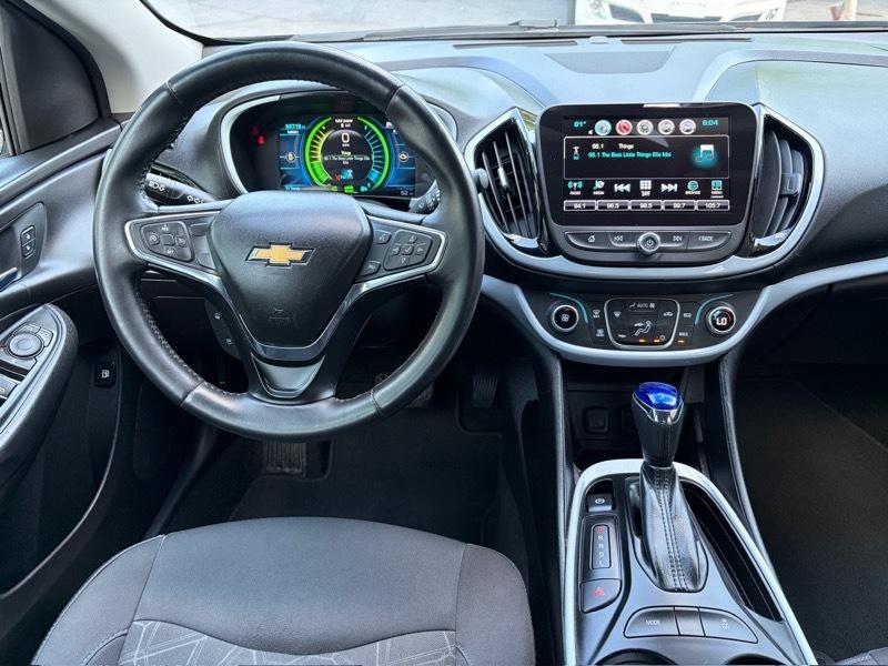 Chevrolet Volt LT w/ Standard Emission Package 2017