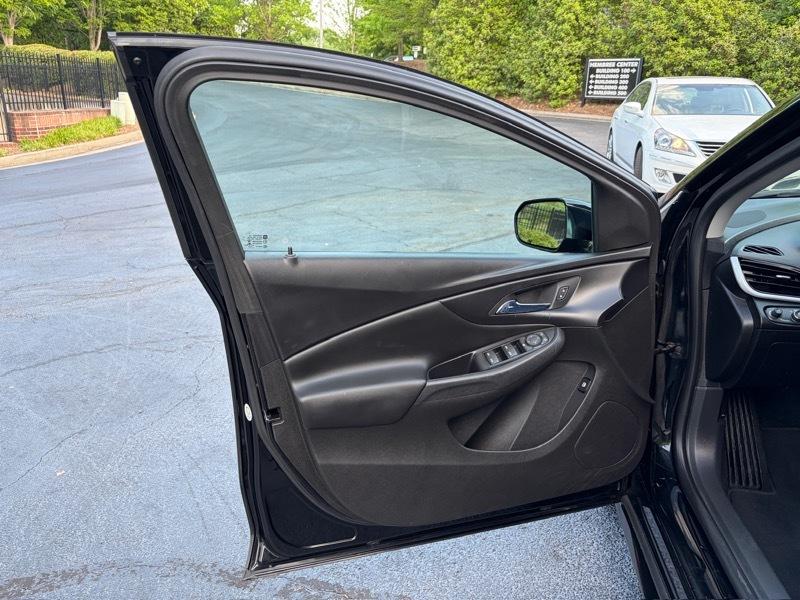 Chevrolet Volt LT w/ Standard Emission Package 2017