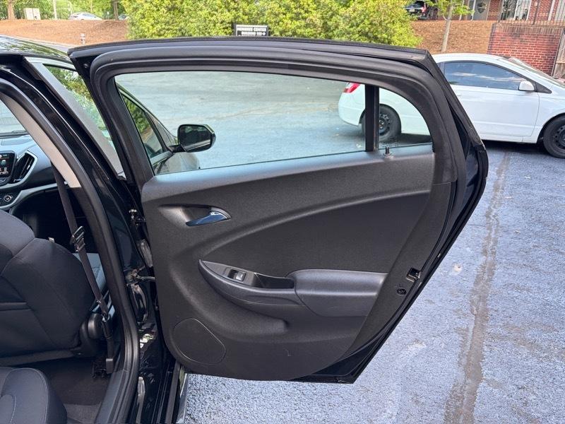 Chevrolet Volt LT w/ Standard Emission Package 2017