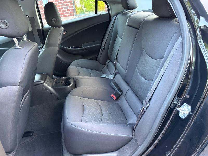 Chevrolet Volt LT w/ Standard Emission Package 2017