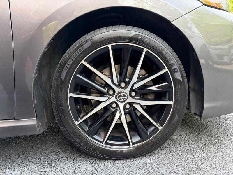 Toyota Camry SE 2022