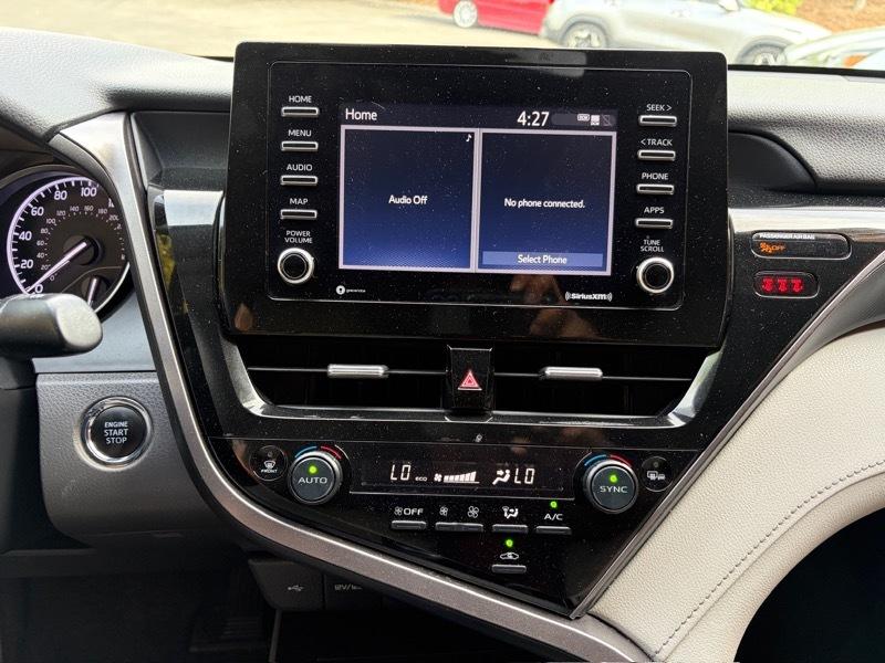 Toyota Camry SE 2022